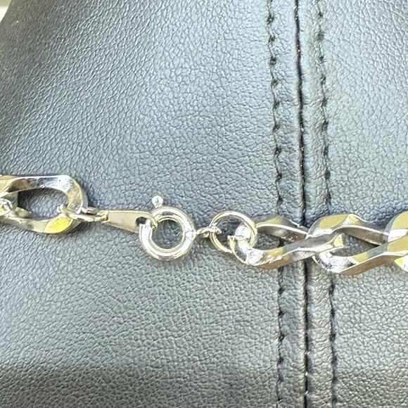 Vintage Korea 18” Silver Tone Curb Link Style Necklace - Picture 3 of 5